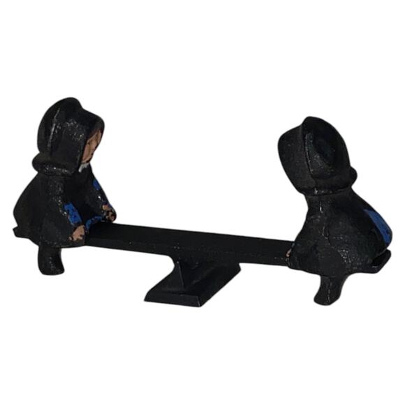 Vintage John Wright Cast Iron Amish 2 Girls on Teeter Totter 1997 Figures - A267 - Picture 10 of 10